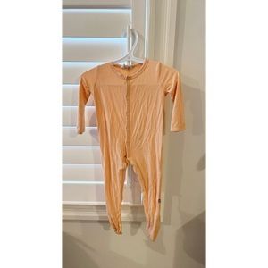 KYTE BABY Ruffled Footie Sleeper in Papaya LIMITED EDITION* 6-12 months